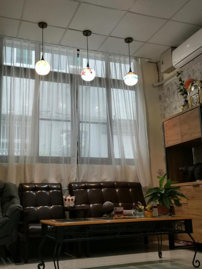 摩登旅宿 Tainan Zewnętrze zdjęcie