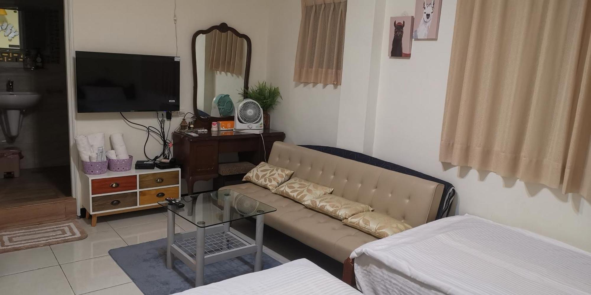 摩登旅宿 Tainan Zewnętrze zdjęcie